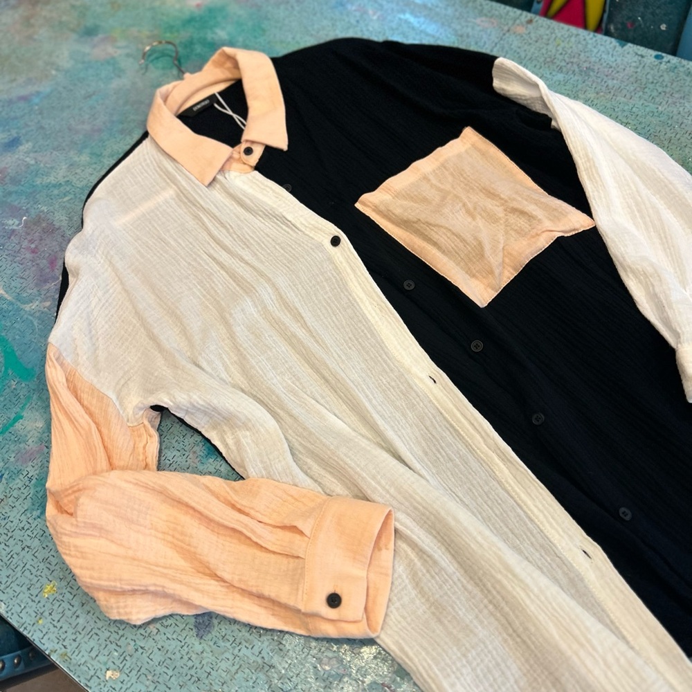 Soft Color-block Button Down - Picture 4 of 10
